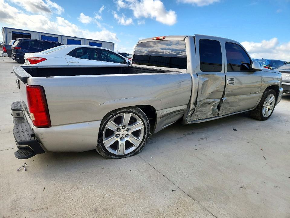 Photo 3 from auction – 2005 CHEVROLET SILVERADO with VIN 2GCEC19V551141868