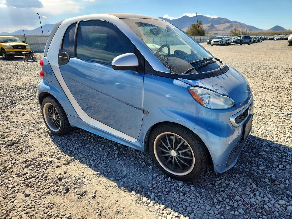Photo 4 from auction – 2013 SMART FORTWO with VIN WMEEJ3BA6DK700966