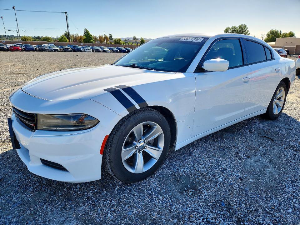 DODGE CHARGER 2016 с VIN 2C3CDXHG6GH323801 - Снимка от търг