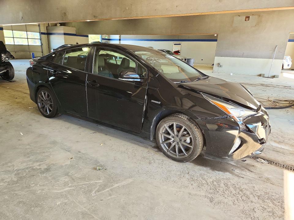 Фото 4 с аукциона – 2016 TOYOTA PRIUS с VIN JTDKARFU1G3026474