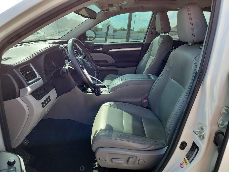 Снимка 7 от търг – 2016 TOYOTA HIGHLANDER с VIN 5TDKKRFH6GS173825