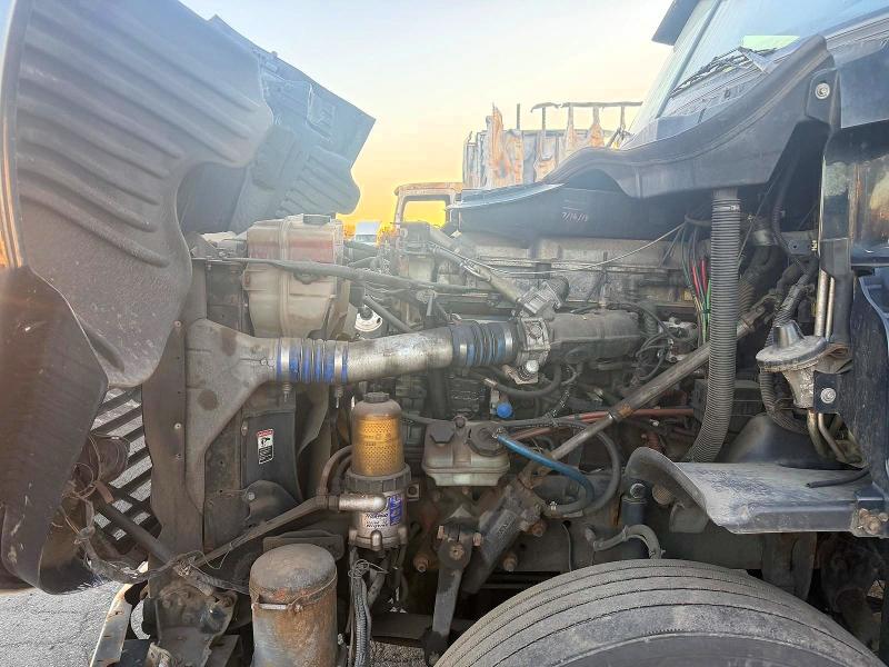 Снимка 7 от търг – 2008 FREIGHTLINER CASCADIA 125 с VIN 1FUJGLCK18LZ65919