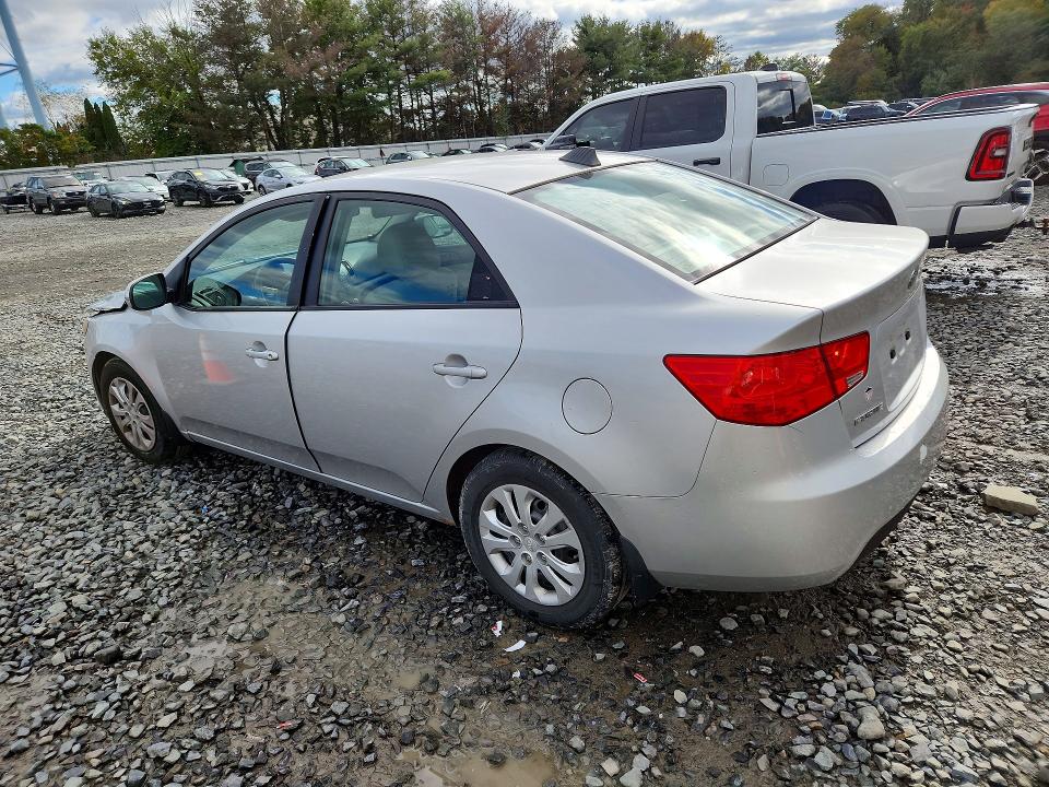 Снимка 2 от търг – 2012 KIA FORTE с VIN KNAFU4A25C5571817