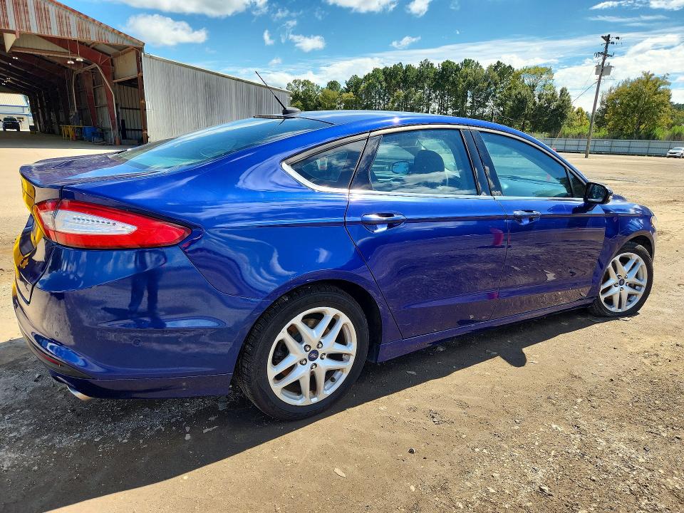 Photo 3 from auction – 2016 FORD FUSION with VIN 3FA6P0H74GR394075