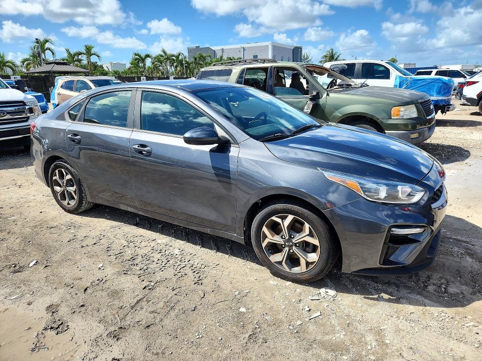 Photo 4 from auction – 2019 KIA FORTE with VIN 3KPF24AD3KE041455