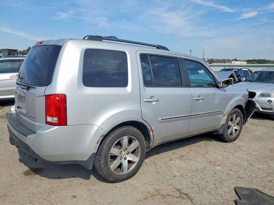 Photo 3 from auction – 2015 HONDA PILOT with VIN 5FNYF4H91FB004161