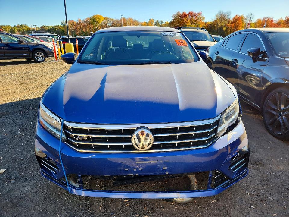 Photo 5 from auction – 2017 VOLKSWAGEN PASSAT with VIN 1VWDT7A32HC020199