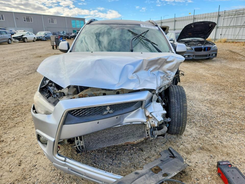 Снимка 5 от търг – 2012 MITSUBISHI RVR с VIN JA4AJ4AU3CZ605408
