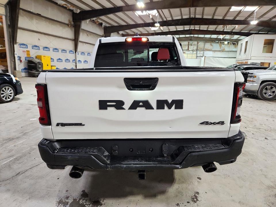 Снимка 6 от търг – 2027 RAM 1500 с VIN 1C6SRFLP3VN564768