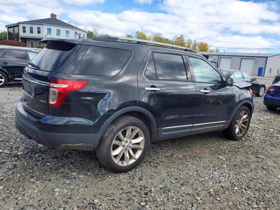 Снимка 3 от търг – 2014 FORD EXPLORER с VIN 1FM5K8D87EGB05739