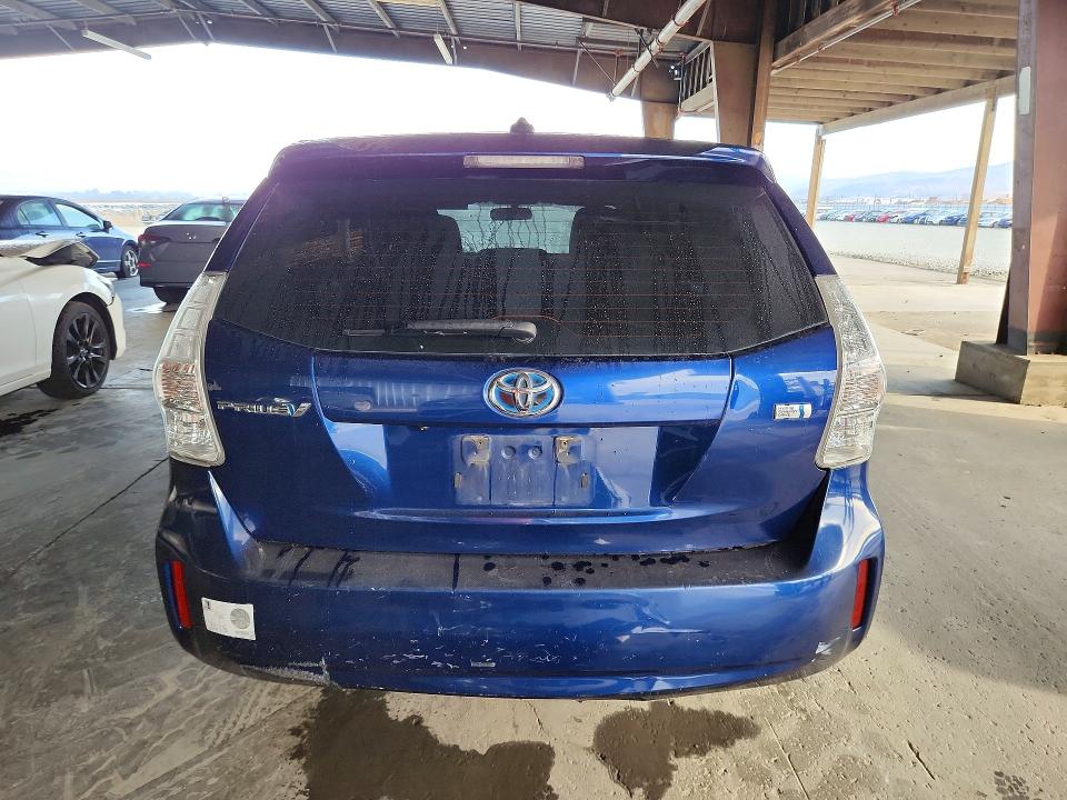 Foto 6 de la subasta – 2013 TOYOTA PRIUS V con VIN JTDZN3EU3D3193237
