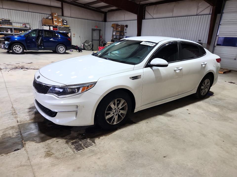 Zdjęcie 1 z aukcji – 2018 KIA OPTIMA z VIN 5XXGT4L33JG196955