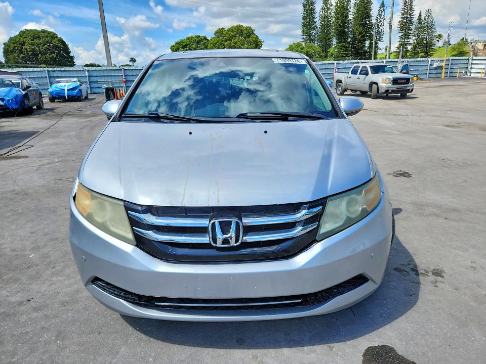 Снимка 5 от търг – 2015 HONDA ODYSSEY с VIN 5FNRL5H97FB086321