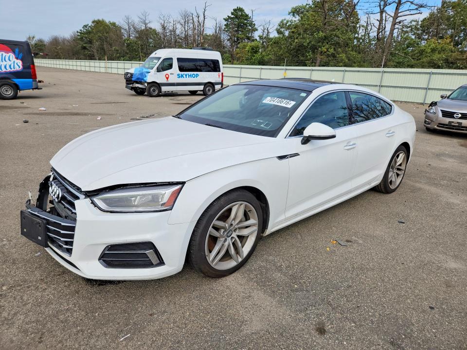 AUDI A5 2019 con VIN WAUANCF59KA077258 - Foto de la subasta