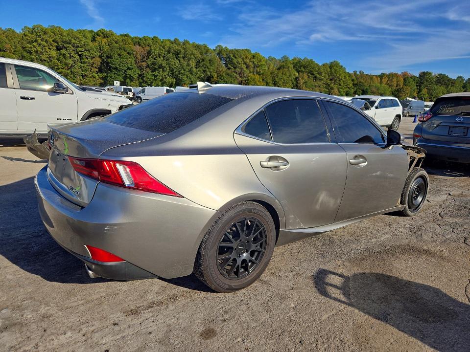 Снимка 3 от търг – 2015 LEXUS IS с VIN JTHBF1D28F5056559