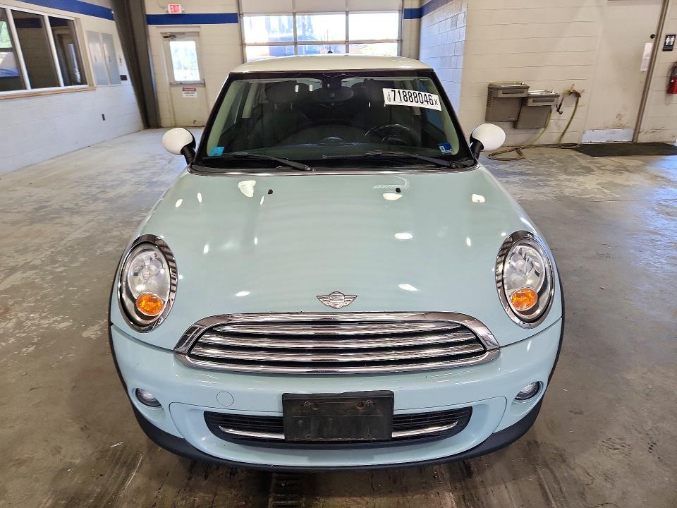 Zdjęcie 5 z aukcji – 2013 MINI COOPER z VIN WMWSU3C57DT680390