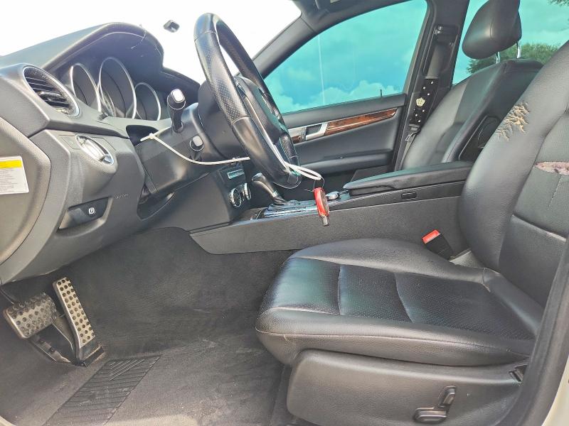 Снимка 7 от търг – 2013 MERCEDES-BENZ C с VIN WDDGF4HB0DA862537