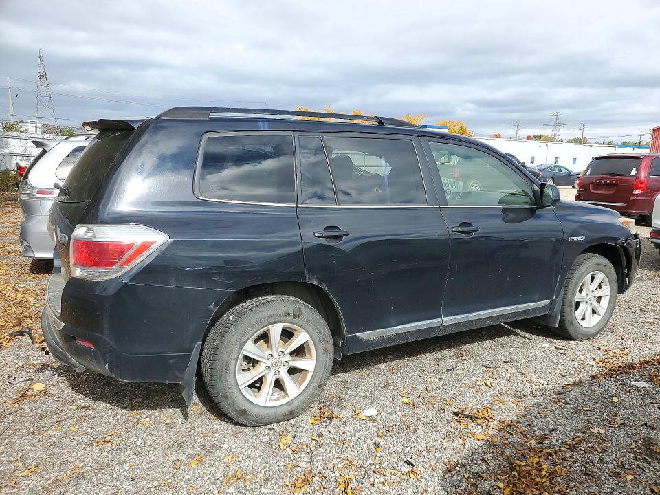 Снимка 3 от търг – 2013 TOYOTA HIGHLANDER с VIN JTEBC3EHXD2015000