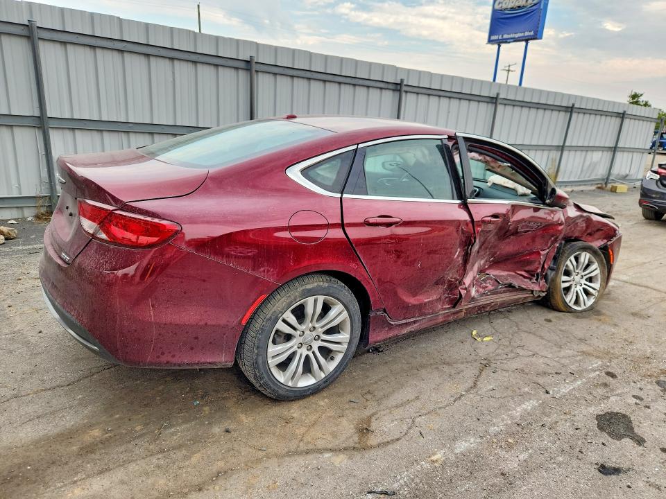 صورة رقم 3 من المزاد - 2015 CHRYSLER 200 مع VIN 1C3CCCAB5FN529384