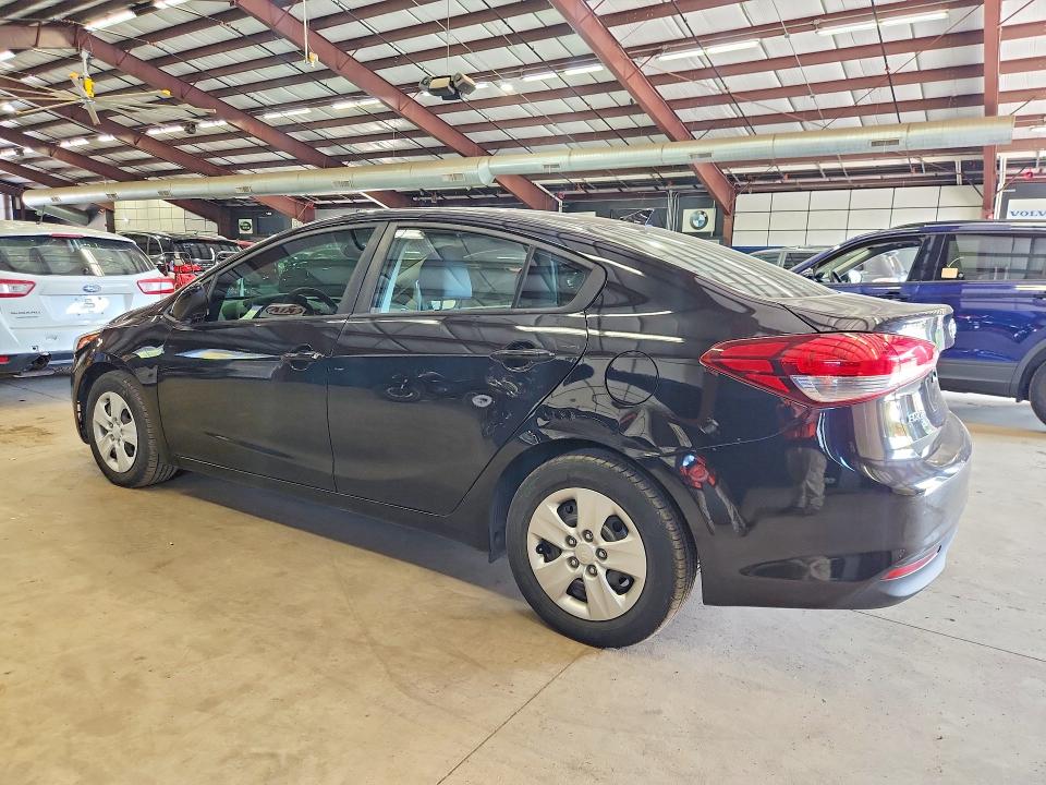 Снимка 2 от търг – 2018 KIA FORTE с VIN 3KPFK4A72JE230784