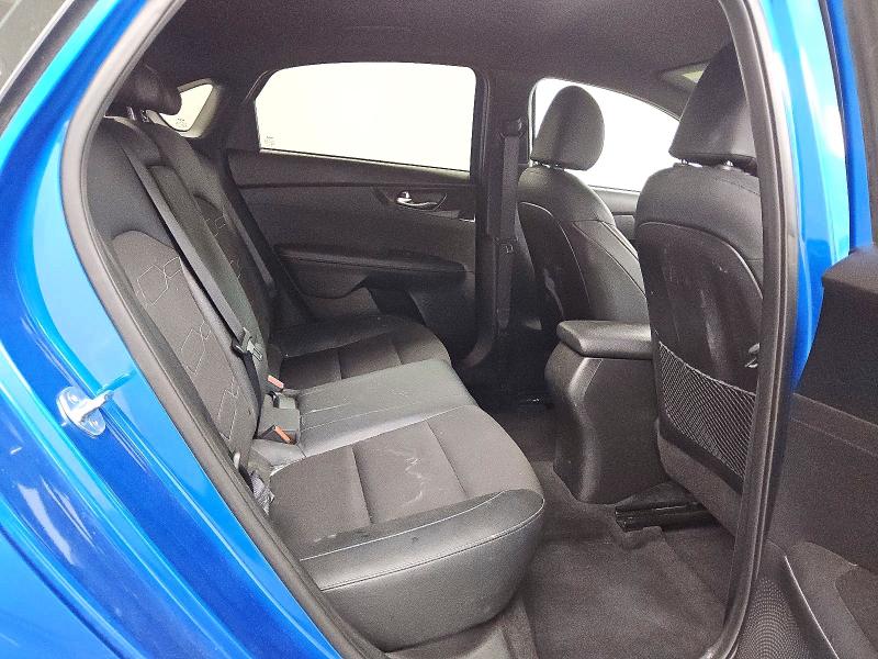 Снимка 10 от търг – 2023 KIA FORTE с VIN 3KPF54AD2PE627028