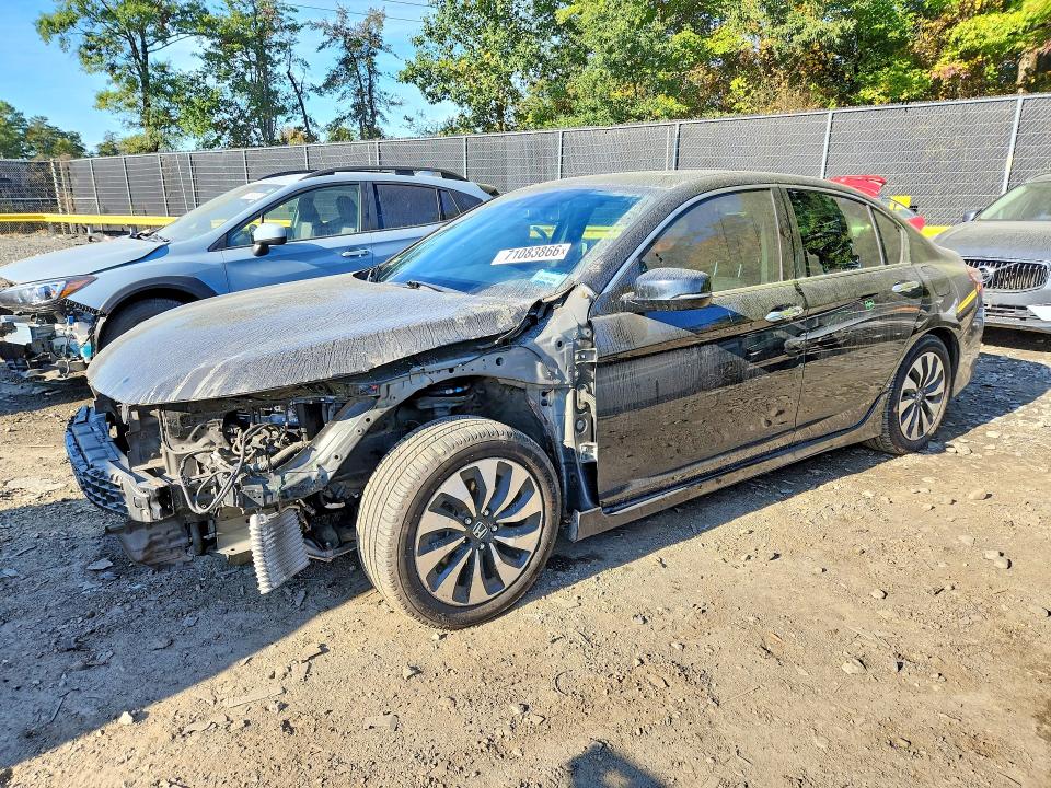 HONDA ACCORD 2017 с VIN JHMCR6F73HC011027 - Фото с аукциона