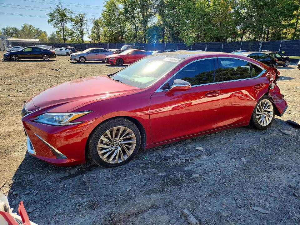 LEXUS ES 2020 con VIN 58AEZ1B12LU070687 - Foto de la subasta