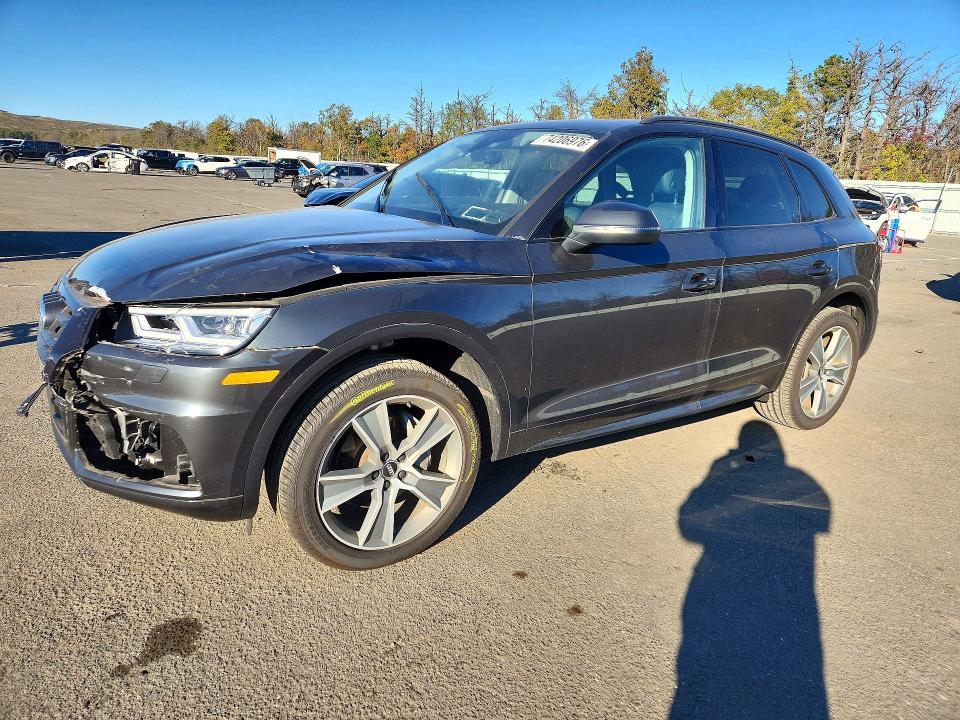 Снимка 1 от търг – 2020 AUDI Q5 с VIN WA1BNAFY5L2036542