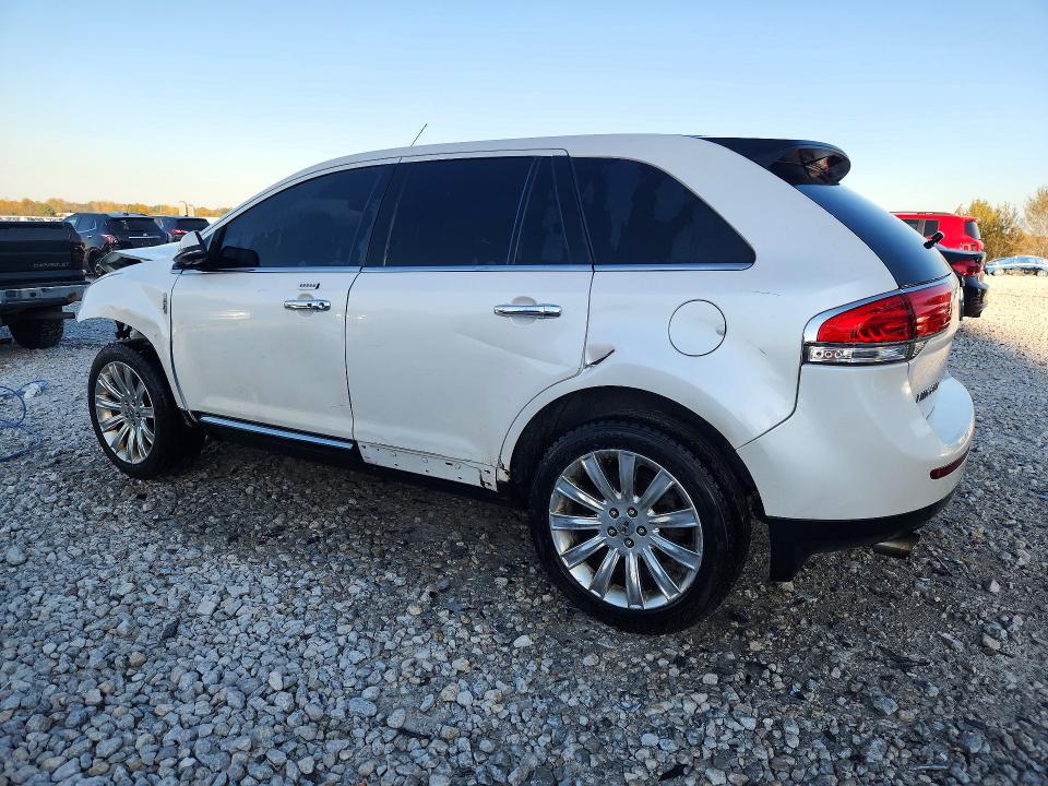 Снимка 2 от търг – 2015 LINCOLN MKX с VIN 2LMDJ8JK2FBL33837