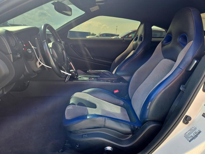 Снимка 7 от търг – 2016 NISSAN GT-R с VIN JN1AR5EG5EM110154