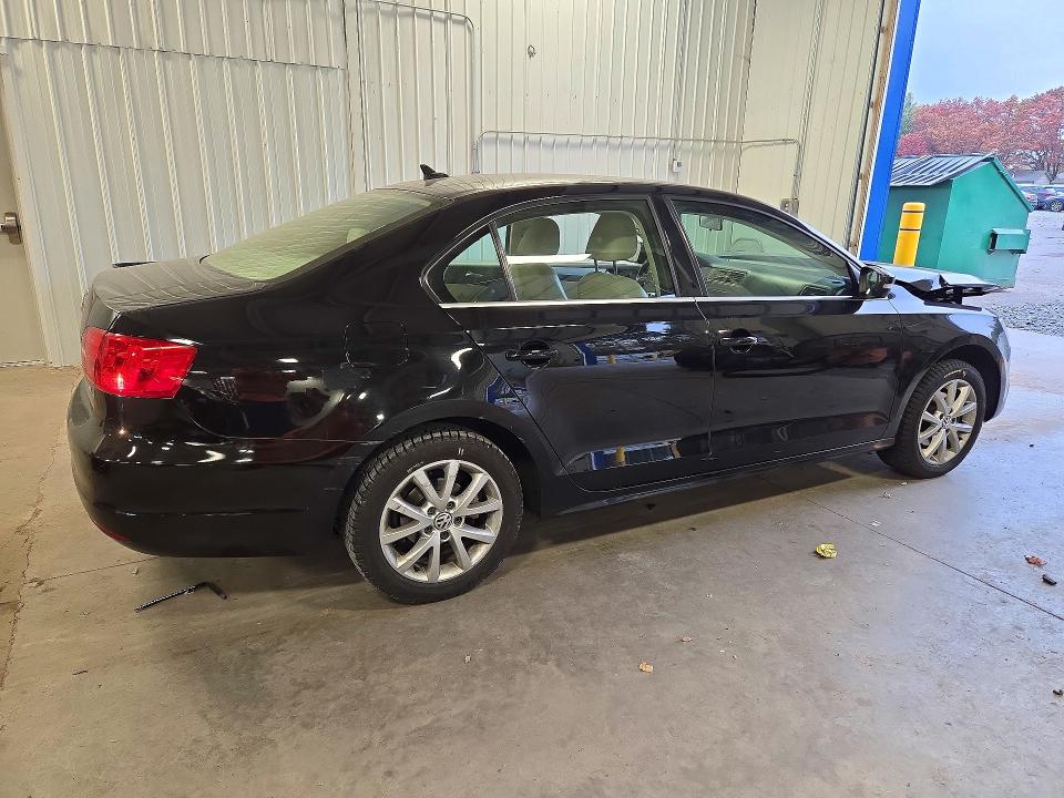Снимка 3 от търг – 2014 VOLKSWAGEN JETTA с VIN 3VWD07AJ8EM203544