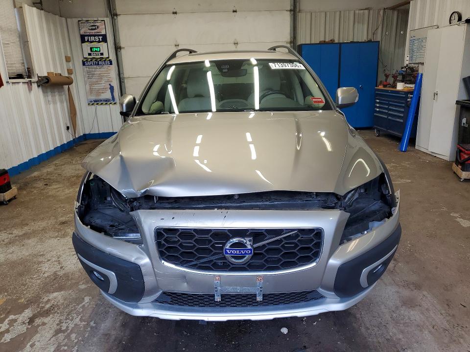 Photo 5 from auction – 2016 VOLVO XC70 with VIN YV4612NKXG1261554