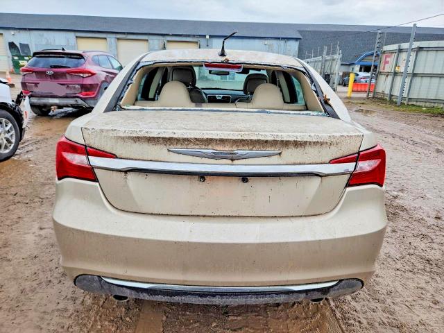 Снимка 6 от търг – 2013 CHRYSLER 200 с VIN 1C3CCBCG9DN574232