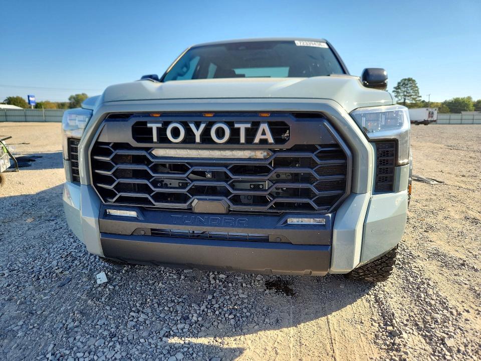Снимка 5 от търг – 2022 TOYOTA TUNDRA с VIN 5TFPC5DB5NX010018