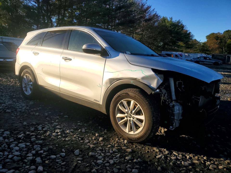 Photo 4 from auction – 2019 KIA SORENTO with VIN 5XYPGDA50KG441796