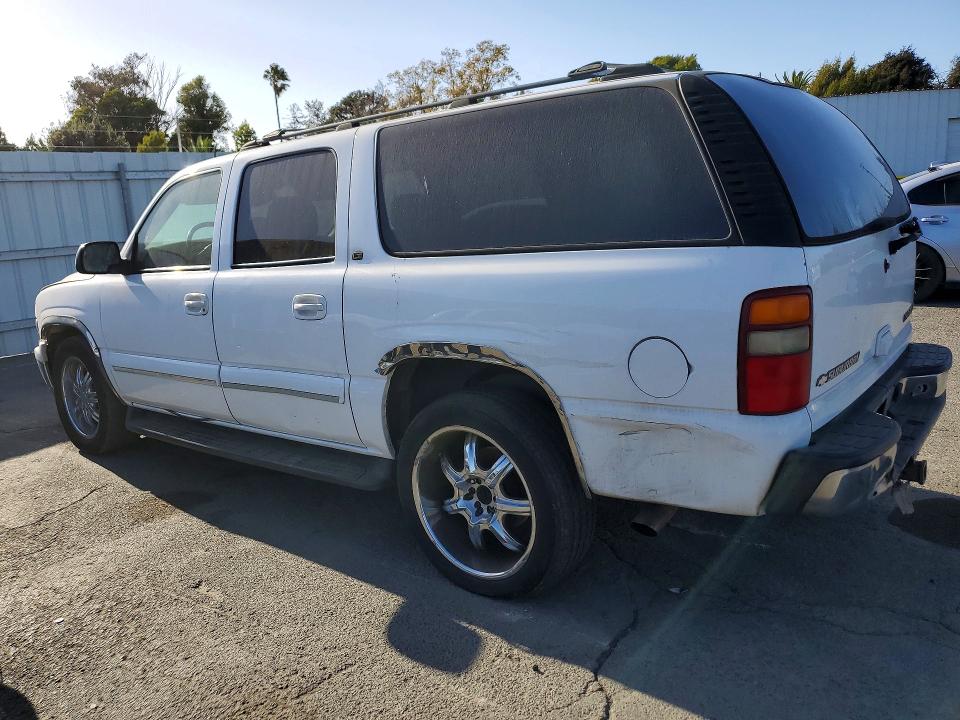 Photo 2 from auction – 2003 CHEVROLET SUBURBAN with VIN 3GNEC16T63G199440