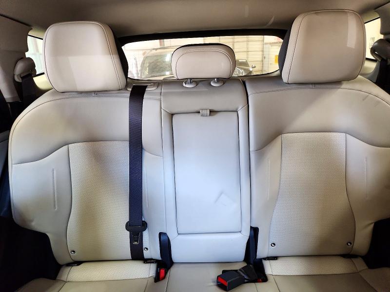 Снимка 10 от търг – 2023 KIA SPORTAGE с VIN KNDPVCAG8P7110552