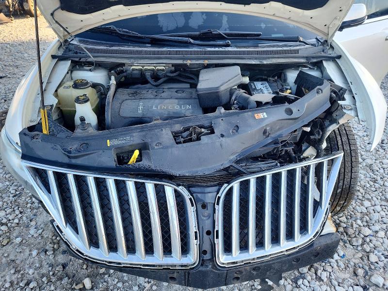 Снимка 11 от търг – 2015 LINCOLN MKX с VIN 2LMDJ8JK2FBL33837