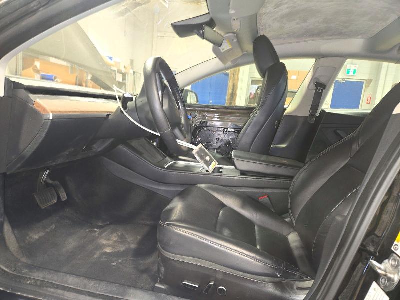 صورة رقم 7 من المزاد - 2023 TESLA MODEL 3 مع VIN 5YJ3E1EBXPF415885