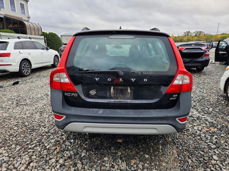 Photo 6 from auction – 2010 VOLVO XC70 with VIN YV4960BZ3A1088536