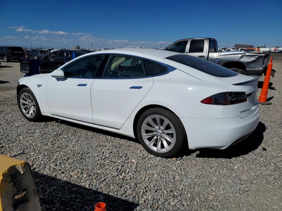Photo 2 from auction – 2016 TESLA MODEL S with VIN 5YJSA1E17GF162281