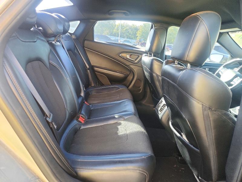 Фото 10 с аукциона – 2015 CHRYSLER 200 с VIN 1C3CCCBG9FN572748