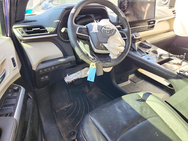 Photo 8 from auction – 2025 TOYOTA SIENNA with VIN 5TDESKFCXSS176051