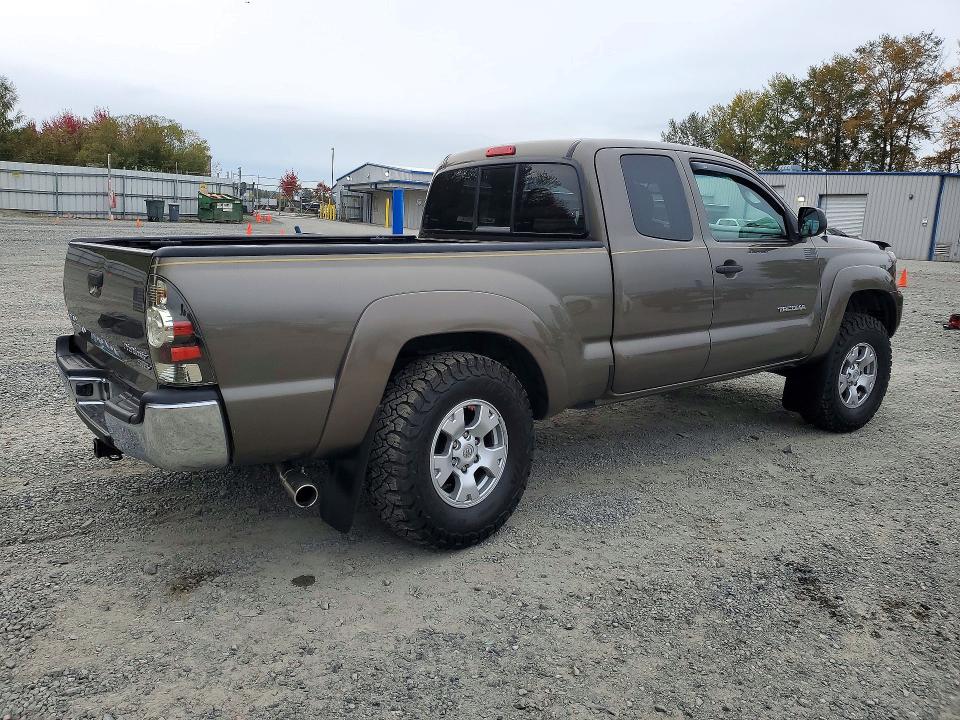 Photo 3 from auction – 2012 TOYOTA TACOMA with VIN 5TFTX4GN6CX012215