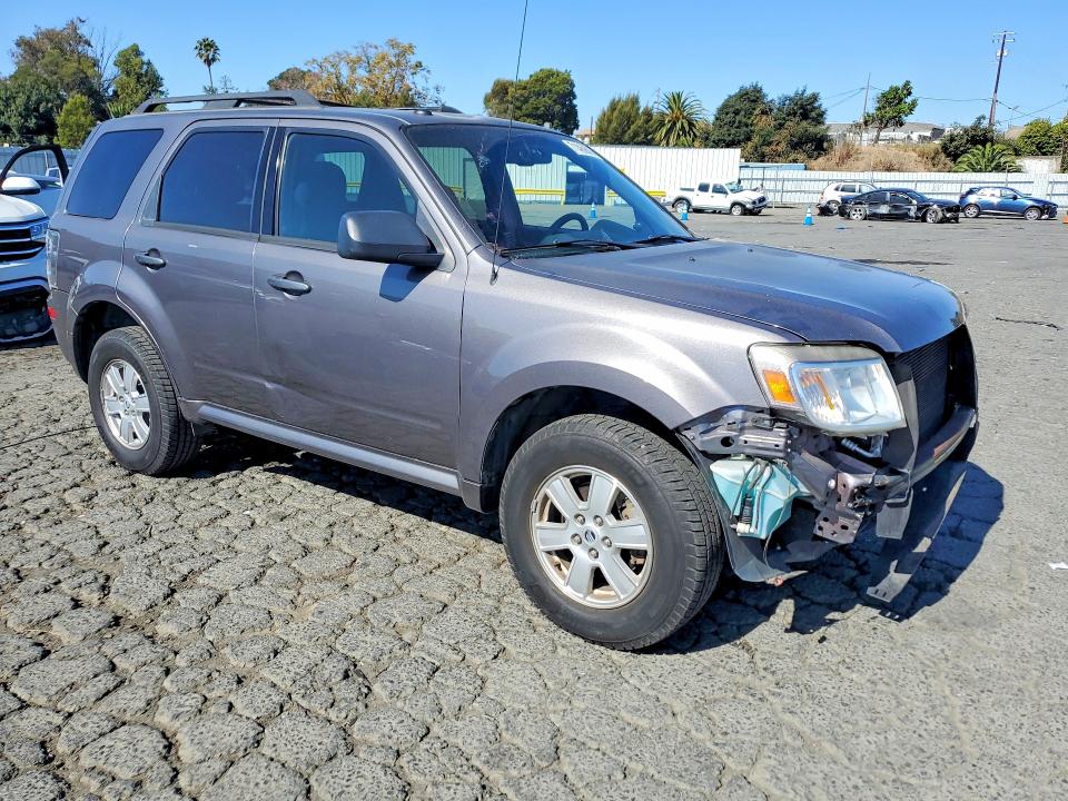 Photo 4 from auction – 2011 MERCURY MARINER with VIN 4M2CN8BG2BKJ04854