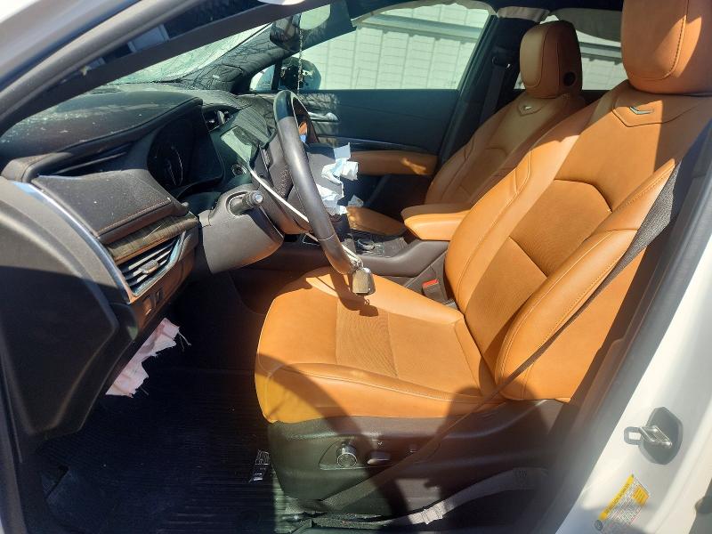 Photo 7 from auction – 2019 CADILLAC XT4 with VIN 1GYFZCR45KF200034