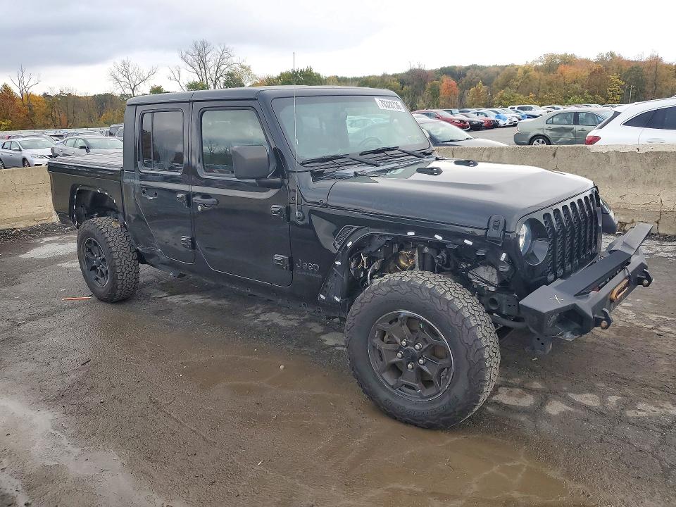 Foto 4 de la subasta – 2021 JEEP GLADIATOR con VIN 1C6HJTAG4ML515530