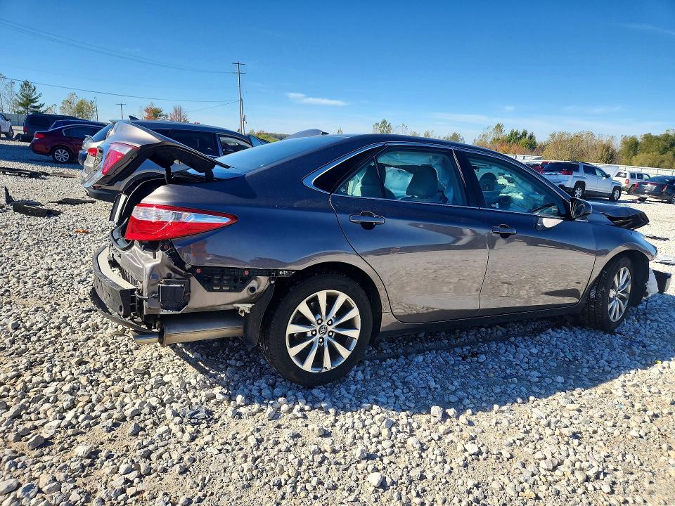 Снимка 3 от търг – 2017 TOYOTA CAMRY с VIN 4T1BK1FK4HU583805