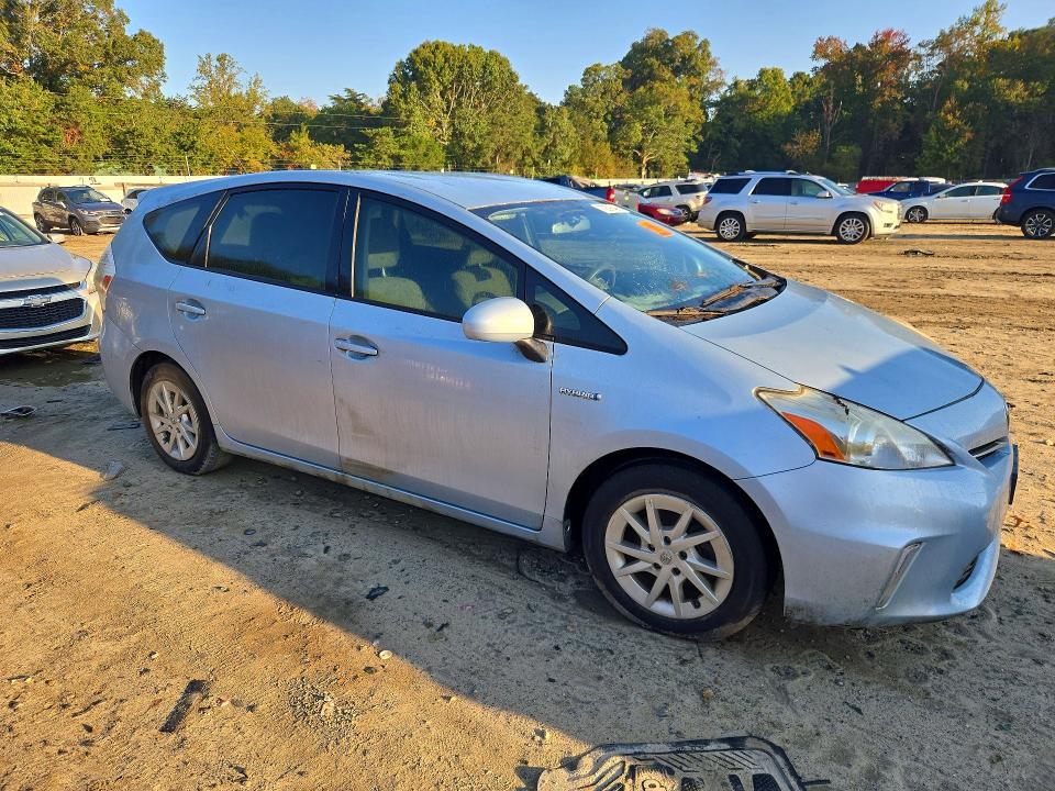 Снимка 4 от търг – 2014 TOYOTA PRIUS V с VIN JTDZN3EU9E3334748
