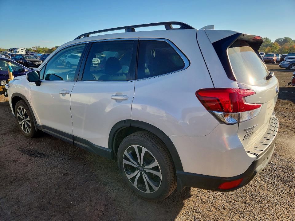 Foto 2 de la subasta – 2023 SUBARU FORESTER con VIN JF2SKAPC0PH461950